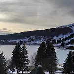 Montagnard Avec Balcon, Proche Piste Et Centre - Fr-1-814-77 בקתה