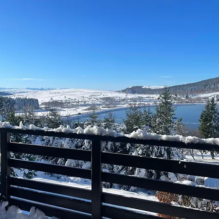 Chalet Montagnard Avec Balcon, Proche Piste Et Centre - Fr-1-814-77 Besse-et-Saint-Anastaise